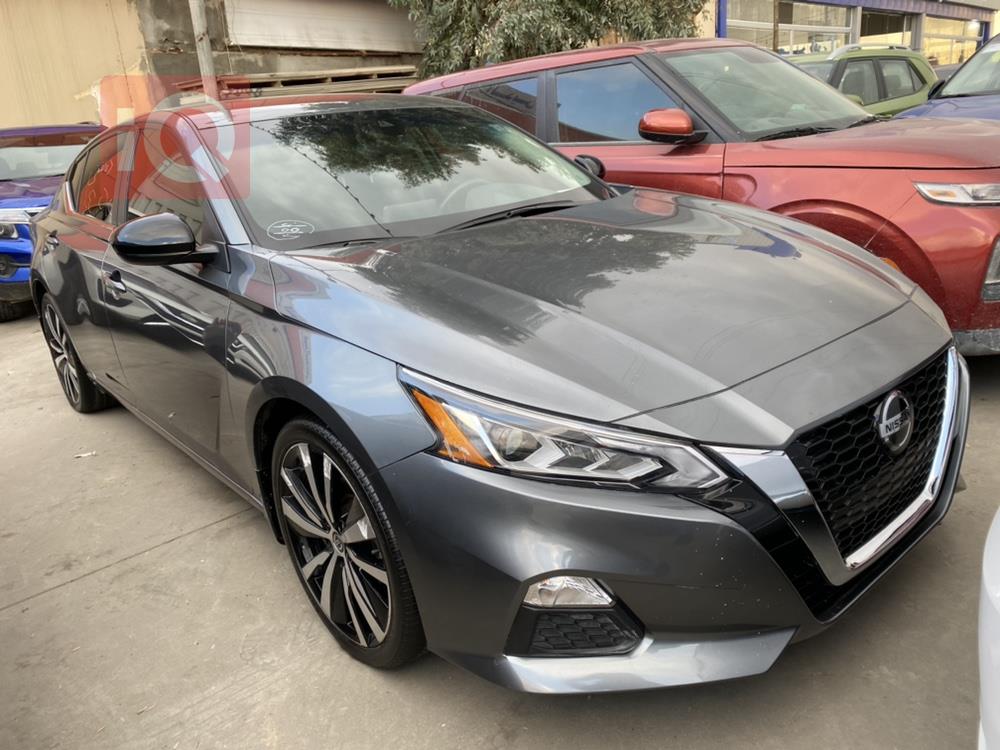 Nissan Altima